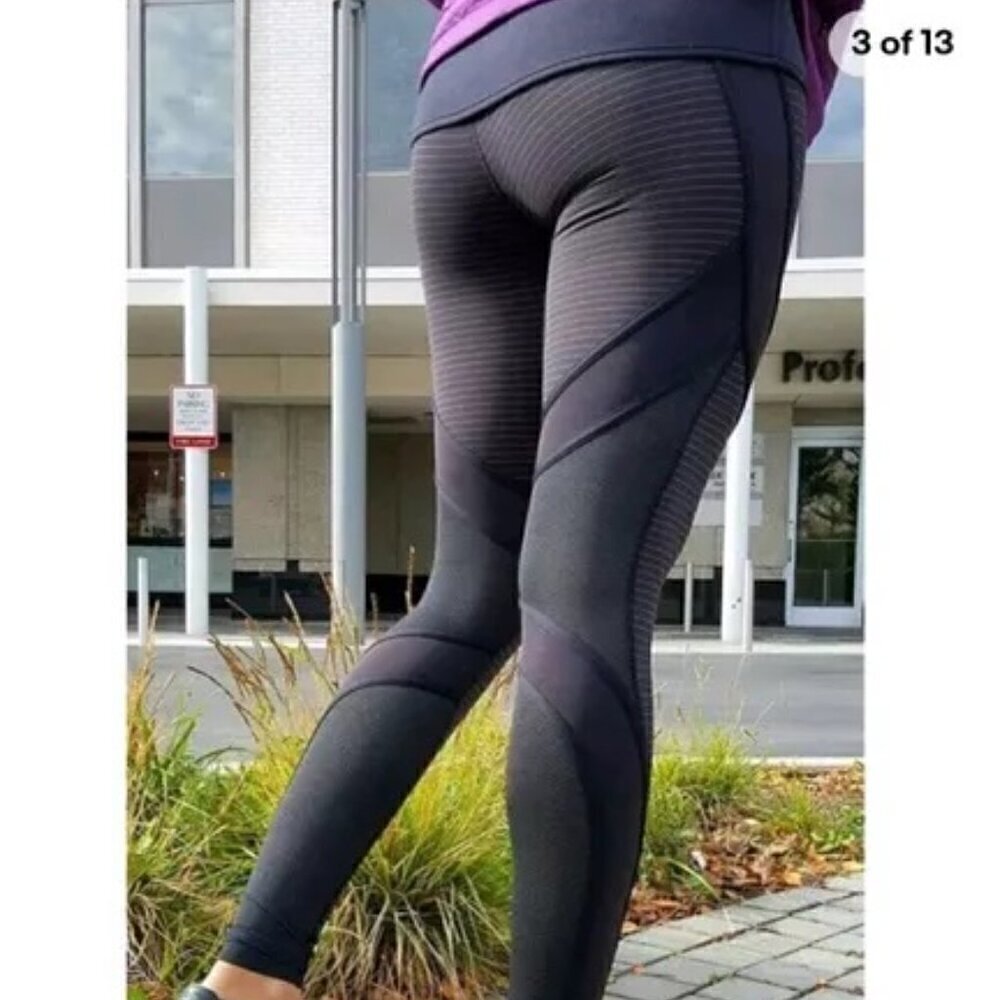 Lululemon Conduit Leggings Tights Women Size 4 Black Gold Stripes Ankle Length - Picture 6 of 6